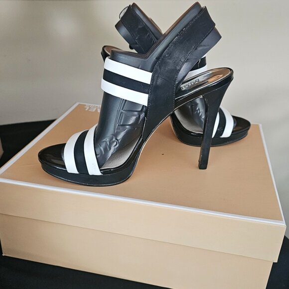 Michael Kors Sandals - Picture 3 of 4